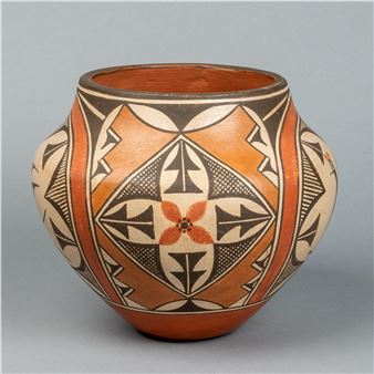 Polychrome Jar, 1975 - Sofia Medina
