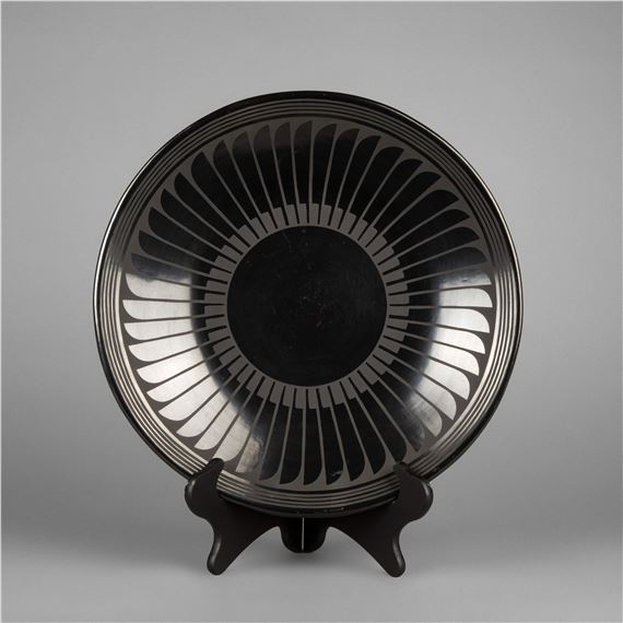 Blackware Feather Plate