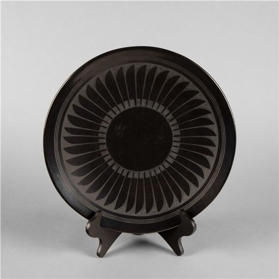 Blackware Feather Plate