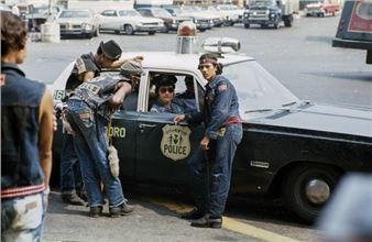Jean-Pierre Laffont: Gangs & Protests - Sous Les Etoiles Gallery