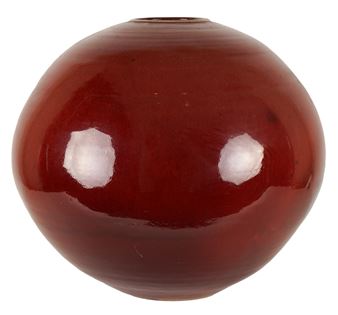 : Large Vase - Gerald Newcomb