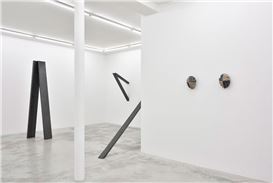Praz-Delavallade Paris opens an exhibition of works by Diogo Pimentão
