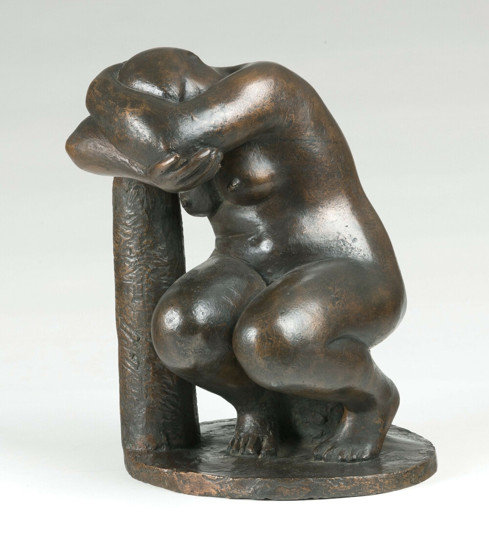 George Grard | Femme assise accoudée à la columne (1941) | MutualArt