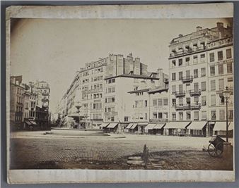 Mythical image showing (among others) a photographer's studio with the only word : Daguerreotype - Louis Froissart