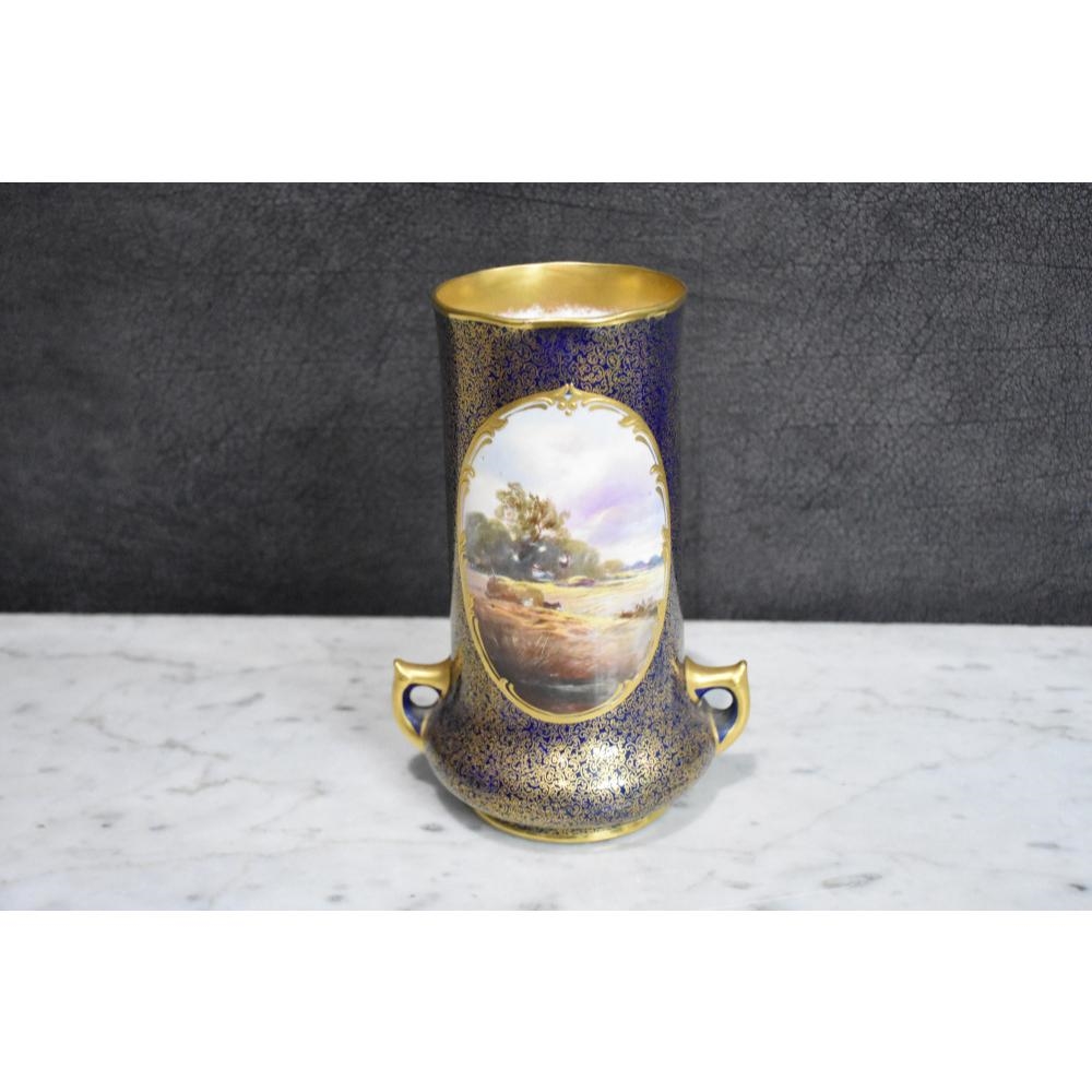 Royal Doulton A good quality English 19th century Royal Doulton two