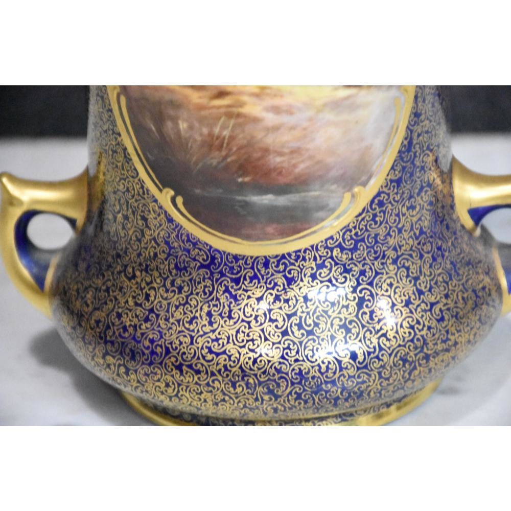 Royal Doulton A good quality English 19th century Royal Doulton two