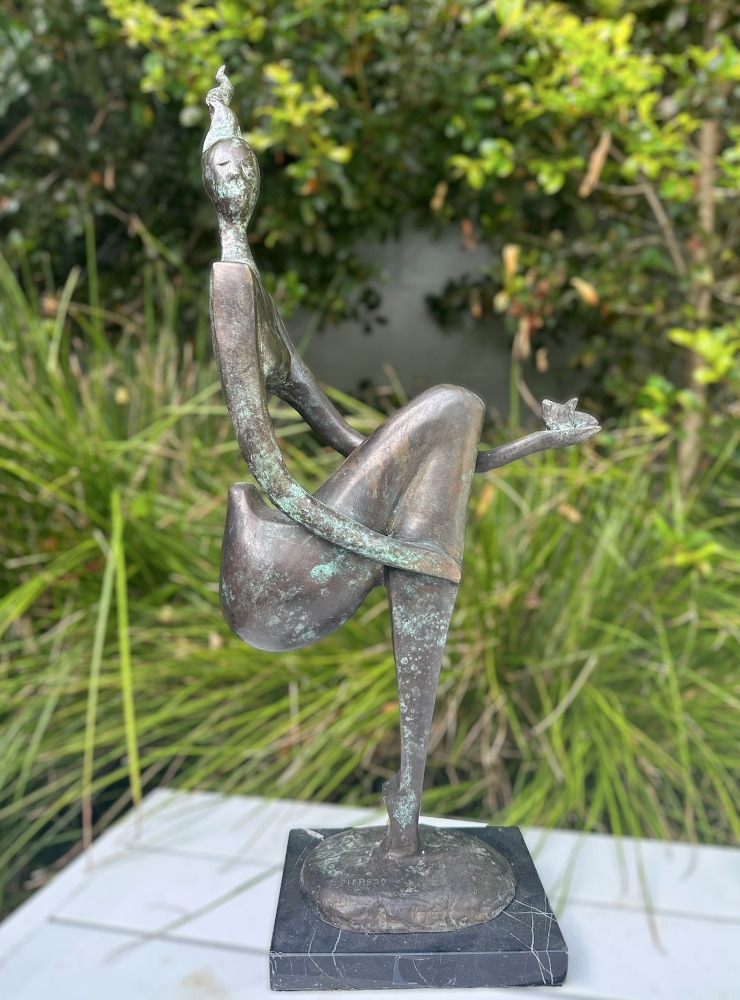 Pablo Picasso | Nude with Dove | MutualArt