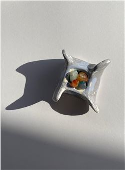 Noriko Kamikubo: To Eat a Frying Pan - KAYOKOYUKI