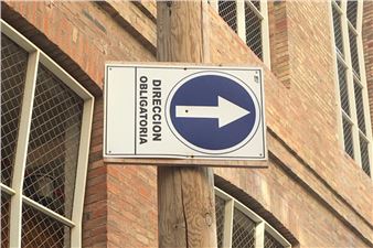 Uncomfortable - Fabra i Coats: Fábrica de Creación