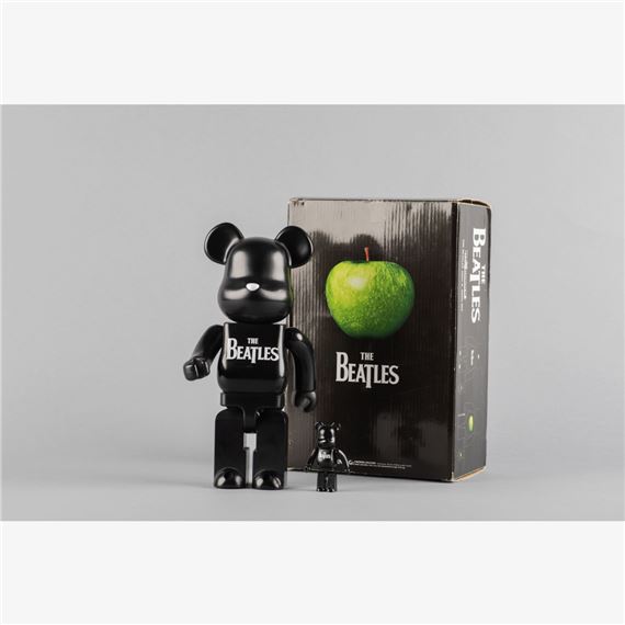 Be@rbrick | The Beatles Green Apple 100% et 400% (2006) | MutualArt