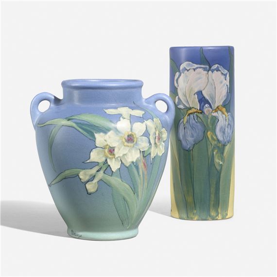 Hudson vases with irises and daffodils, set of two - Hester Pillsbury