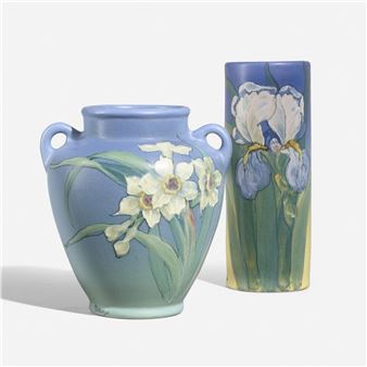 Hudson vases with irises and daffodils, set of two - Hester Pillsbury