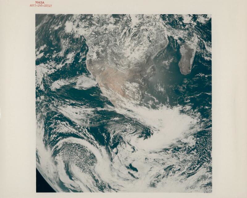 NASA | Apollo 17] Spectacular view of Earth after the last translunar ...