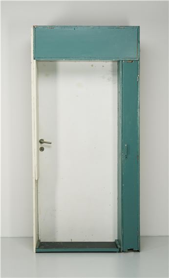 Türelement einer Frankfurter Küche mit zweitürigem Schrankumbau - Margarete Schütte-Lihotzky