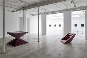 Simon Verheylesonne: Cycles Unfold in Petrified Tides - Kusseneers Gallery