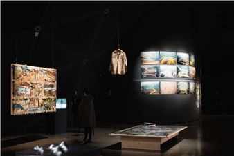 Ingrid Wiener & Martin Roth: From Far Away You See More - Charim Dorotheergasse