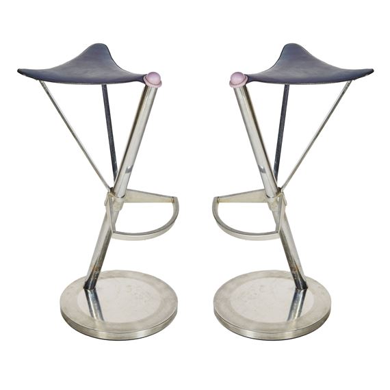 Pareja de taburetes modelo «Frenesí» - Lluís Morillas