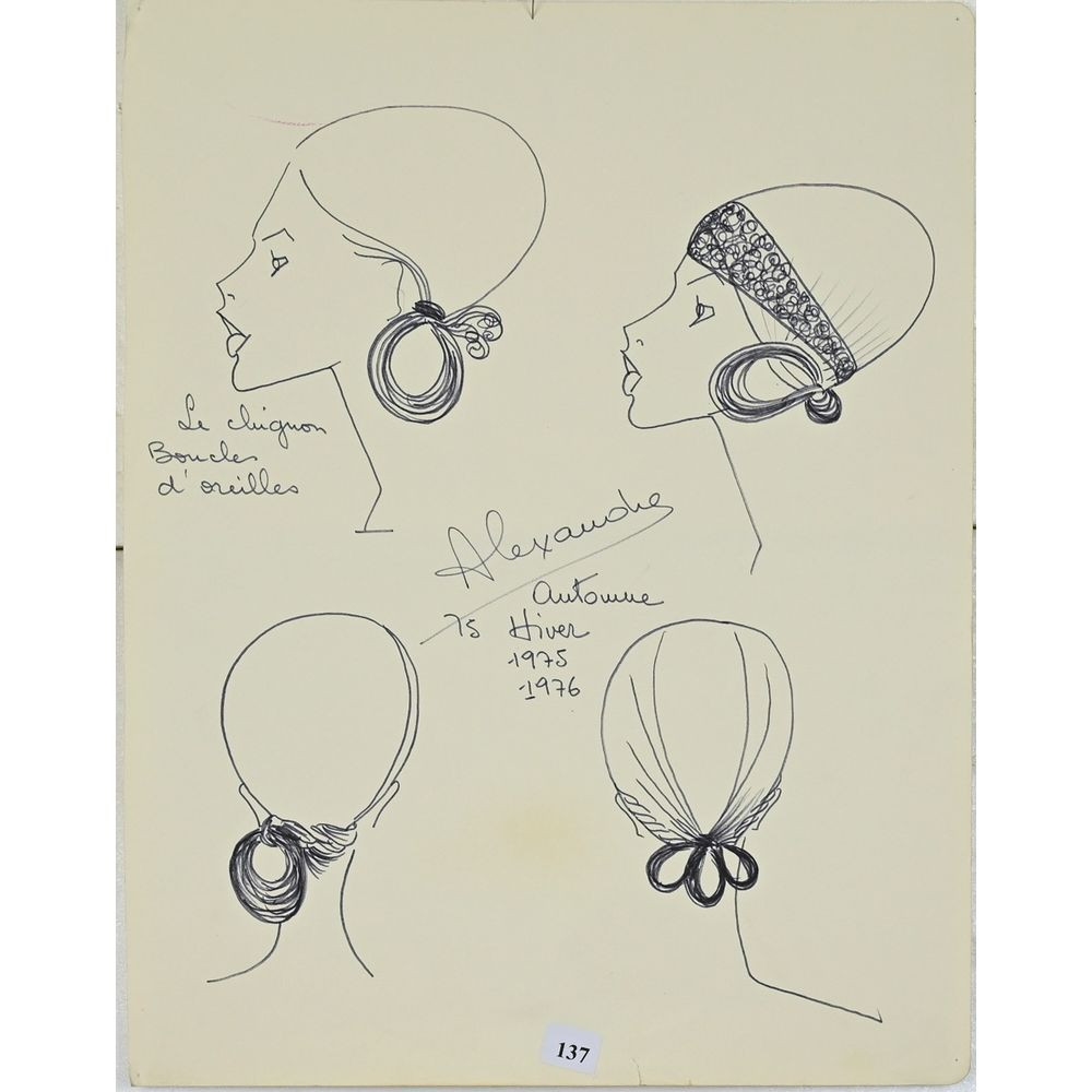 Boucles D'oreilles Et Broche Vintage Alexandre De Paris - Orné Doré, état Très Bon