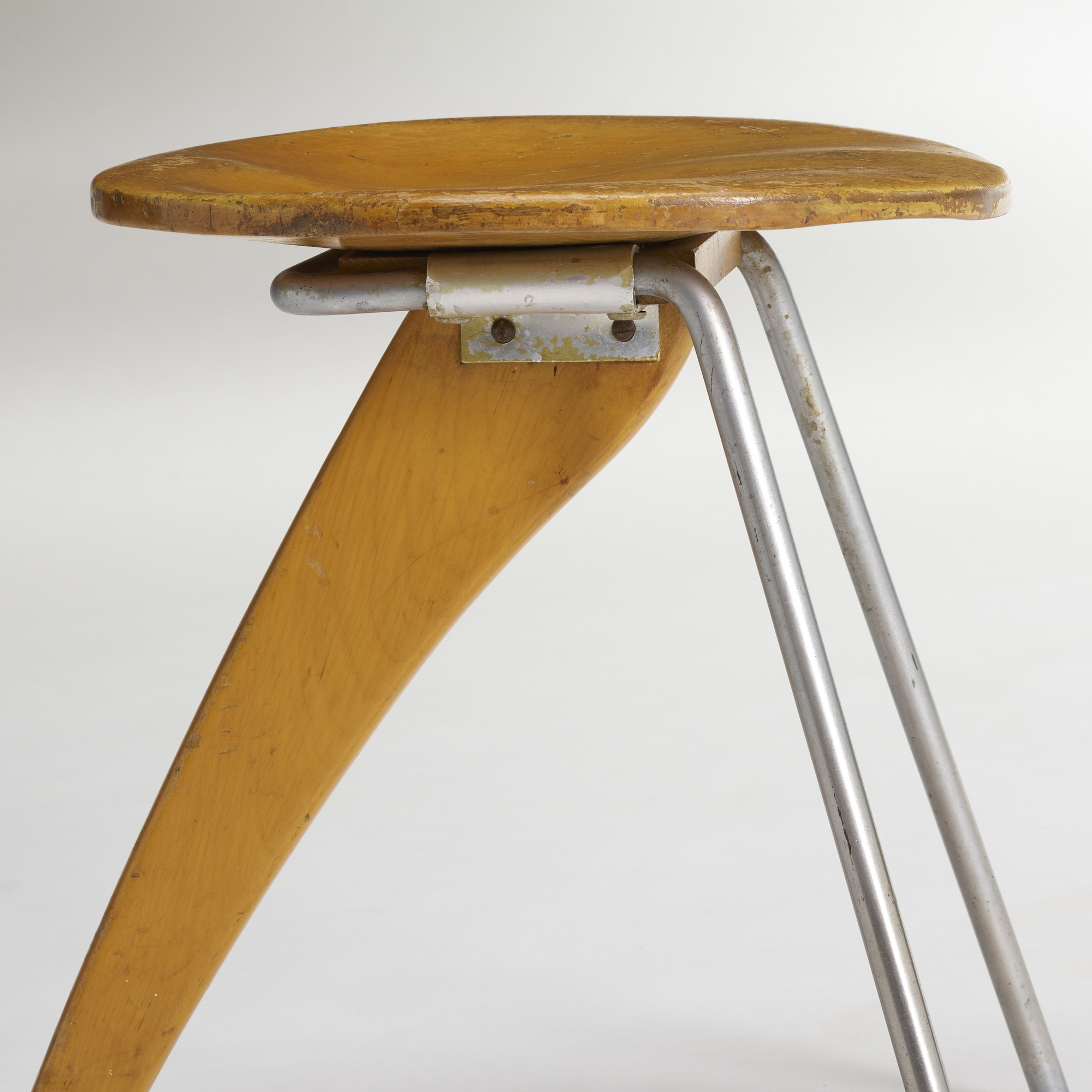 Isamu Noguchi | Rudder stool, model IN-22 (1944) | MutualArt