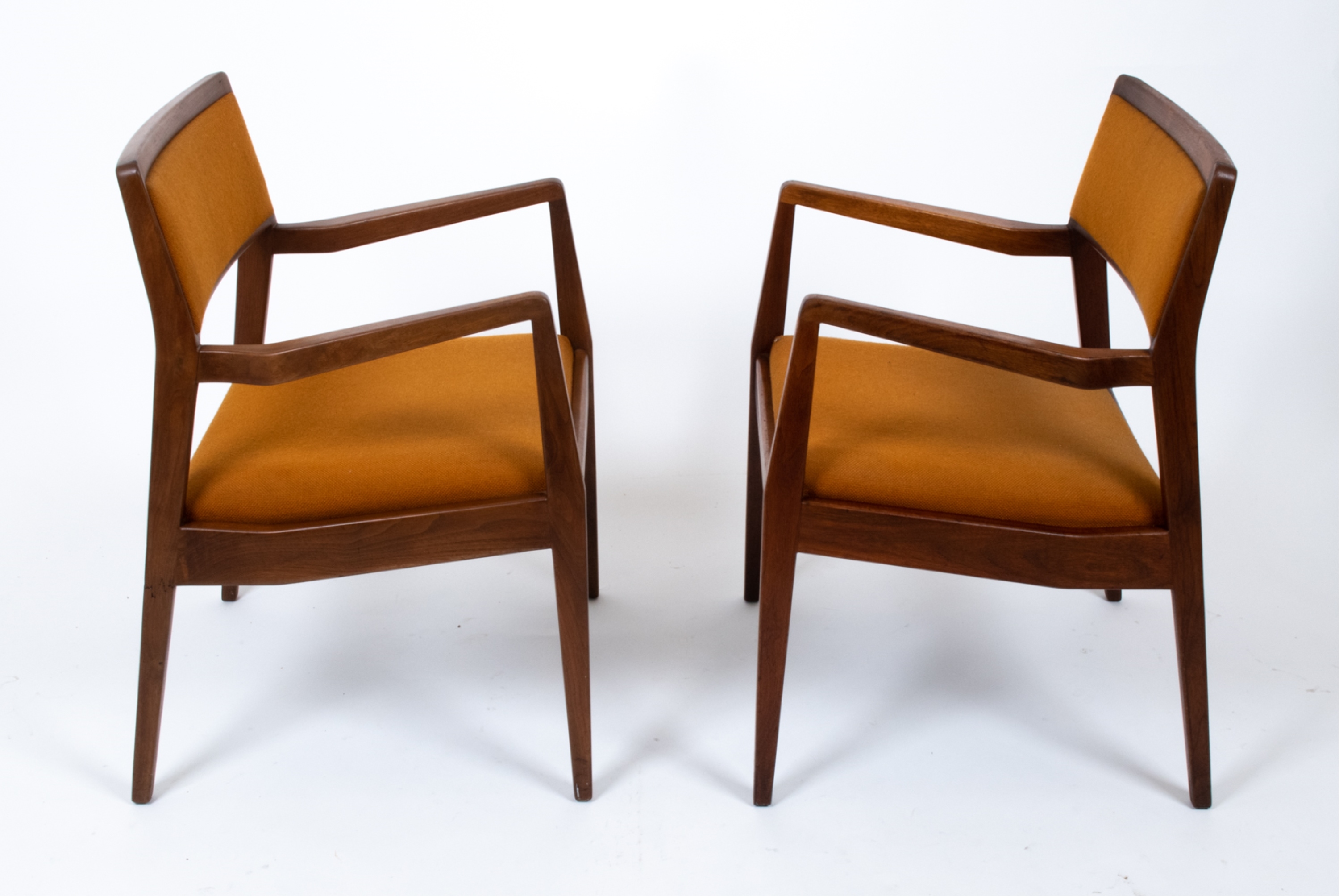 Jens Risom | PAIR OF C-140 PLAYBOY ARMCHAIRS (1961) | MutualArt