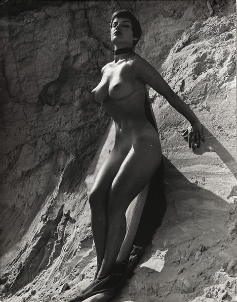 Artwork by Russell Gay, Naturisme, femme sur la plage, jeu de ballon, sur les rochers, ca, Made of 10 vintage silver prints,