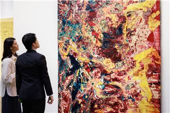 Mark Bradford, Elizabeth Peyton and Kazuo Shiraga Top Healthy Sales at Art Basel Hong Kong