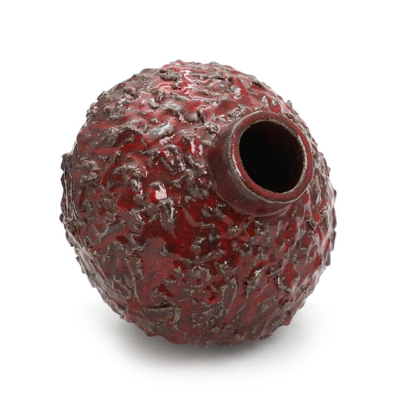 Artwork by Randi Kornerup-Bang, vase, Made of red glaze