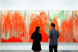 Art Basel concludes a resonant 2023 edition in Hong Kong