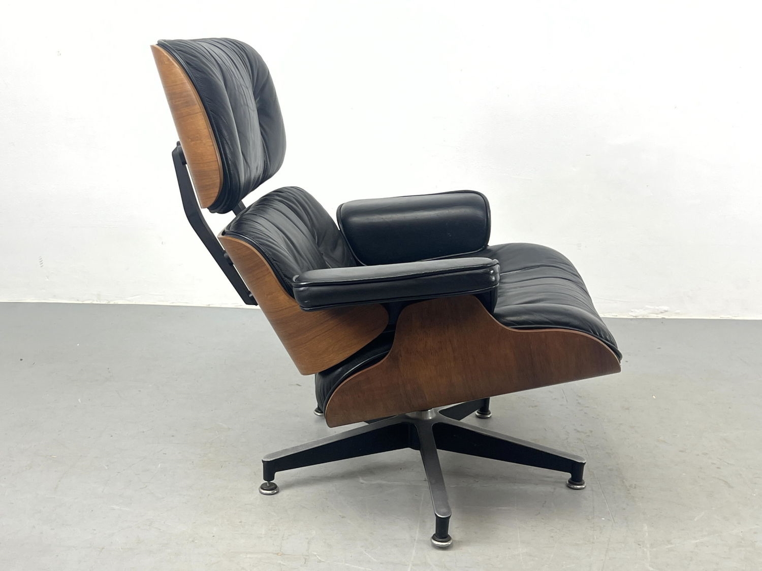 Artwork by Herman Miller, 670 Lounge chair and 671 ottoman