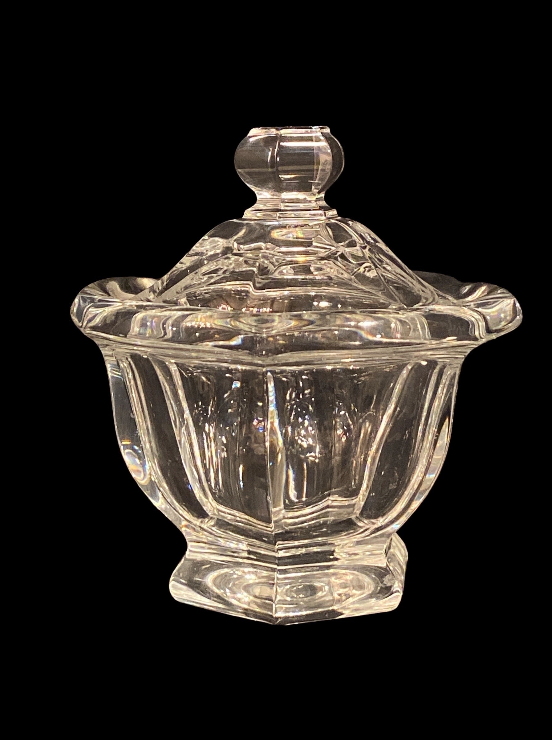 Baccarat BACCARAT Candy Dish with Lid MutualArt