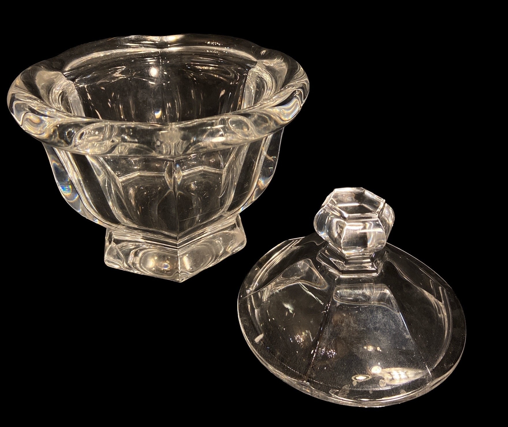 Baccarat BACCARAT Candy Dish with Lid MutualArt