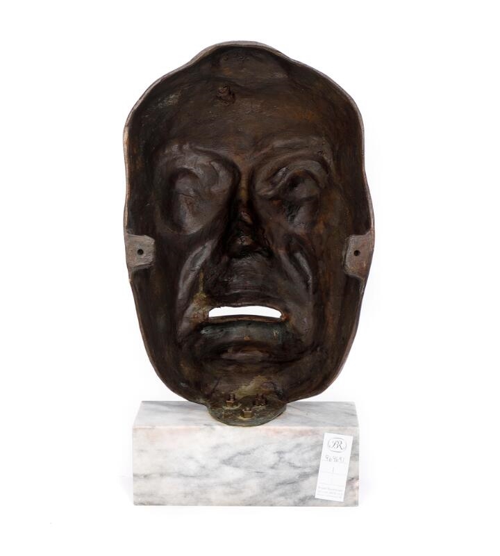 Artwork by Knud Nellemose, Portrait of Chistian Houmark, Made of bronze