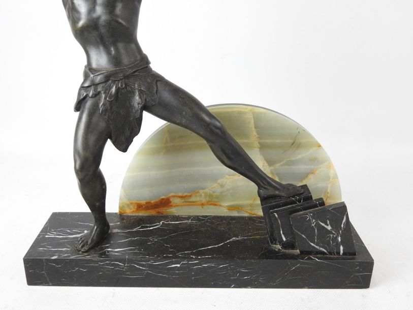 Max Le Verrier | Guerrier à la lance | MutualArt