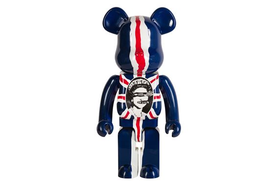 God Save The Queen, by Sex Pistols, 2007