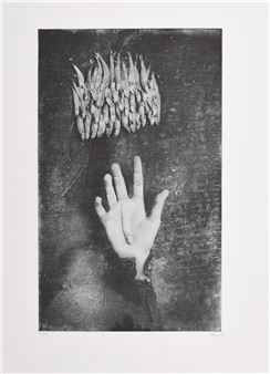 "Sólo tu cabes en la palma de mi mano" - Juan Carlos Alom