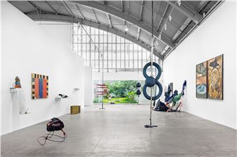 Esfíngico  Frontal - Mendes Wood DM, São Paulo (Barra Funda)