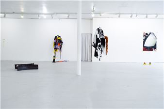 Must-See - LVL3 Gallery