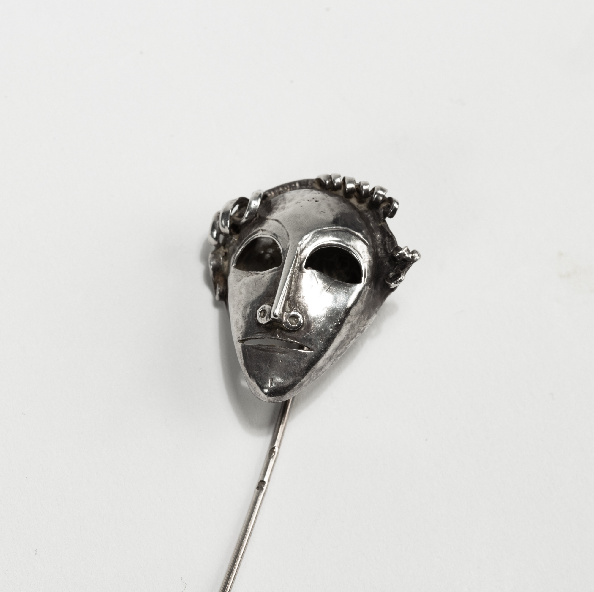 Barrette Ou épingle à Cravate Forme épée – 8,5 Cm – Métal Doré Occasion