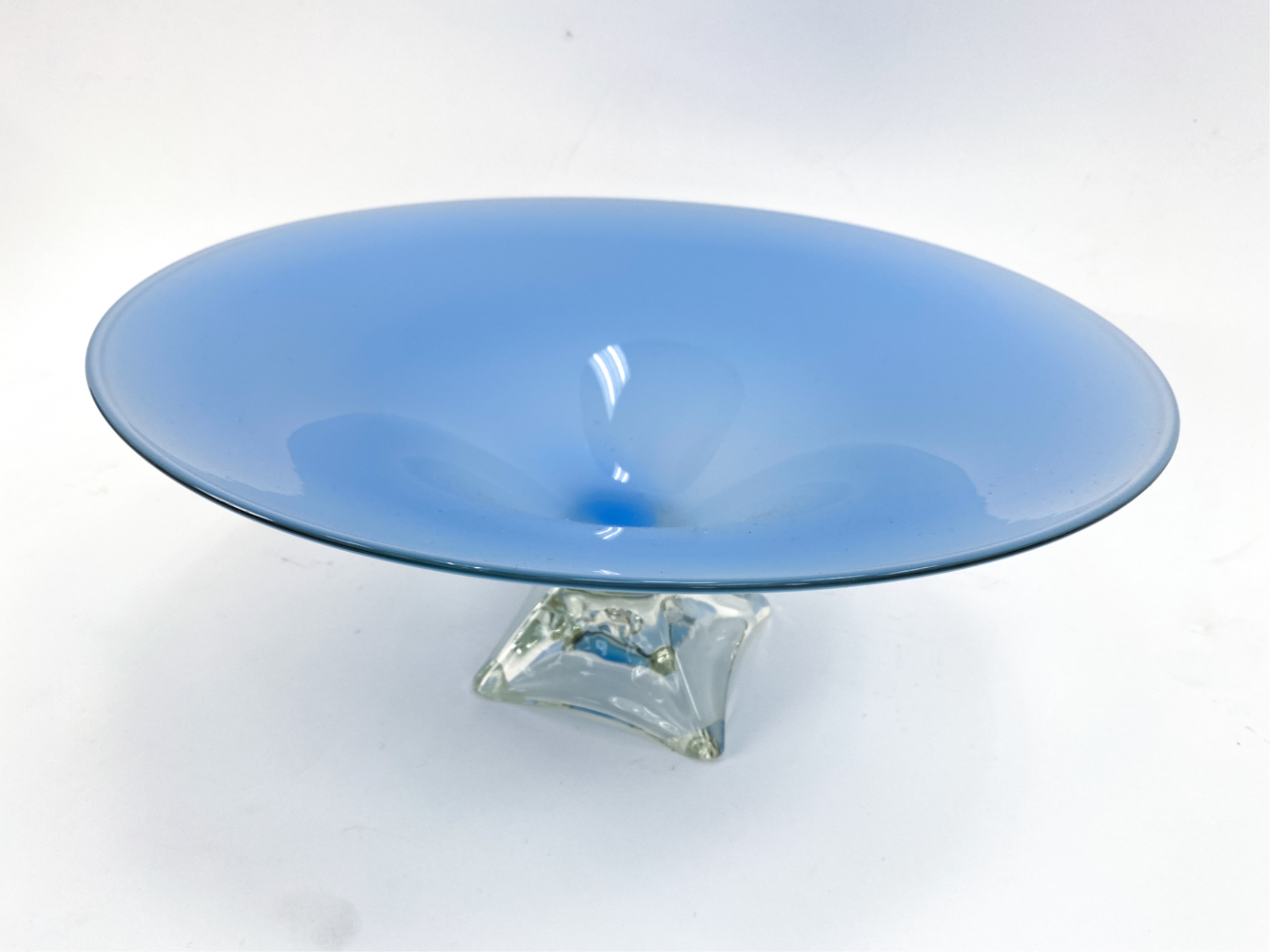 Paul Willsea WILLSEA O'BRIEN ART GLASS CENTERPIECE BOWL MutualArt