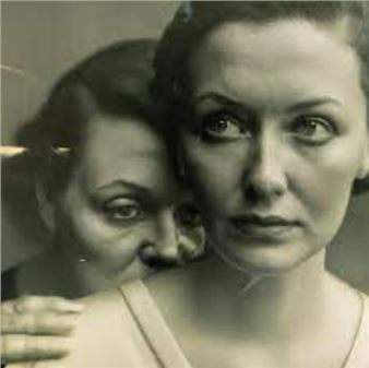 Photographer Refuses Award at Top Photography Prize After Revealing Winning Image Was Made by AI