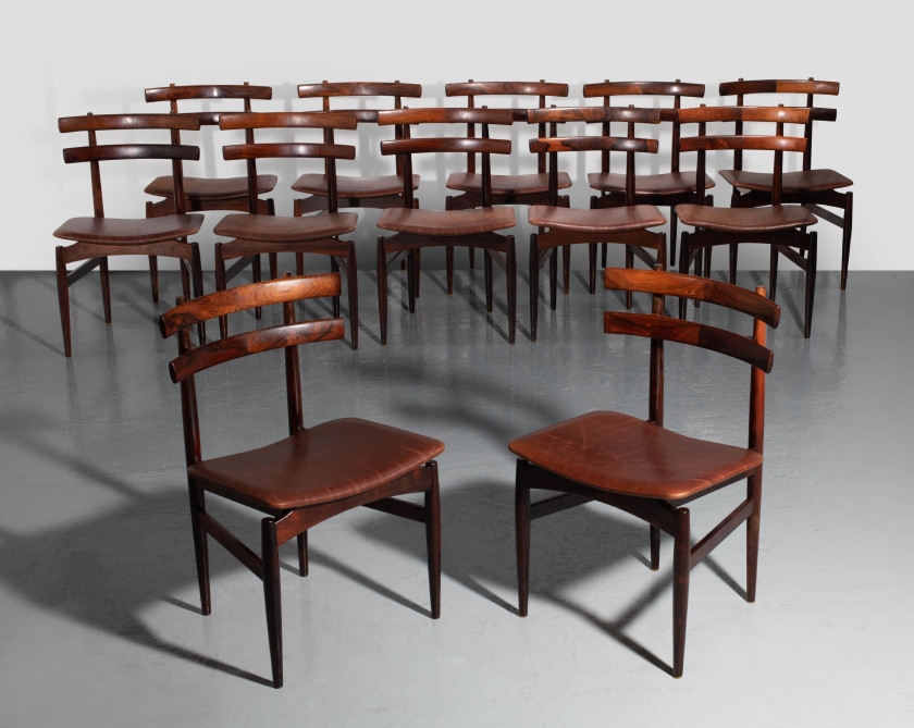 Artwork by Poul Hundevad, Suite de douze chaises mod. 30, Made of rosewood and leather