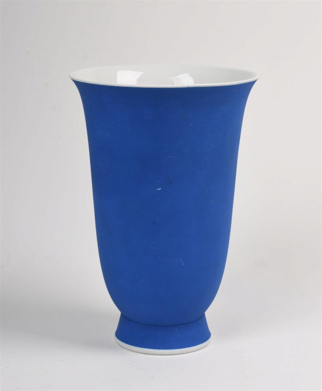 Rosenthal Rosenthal Art Deco Vase. MutualArt