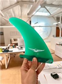 Alex Israel to Exhibit Giant, Plastic, Colored Surfboard “Fin” Sculptures.