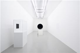 The double encounter: Anish Kapoor and Giulio Paolini at Massimo Minini Gallery