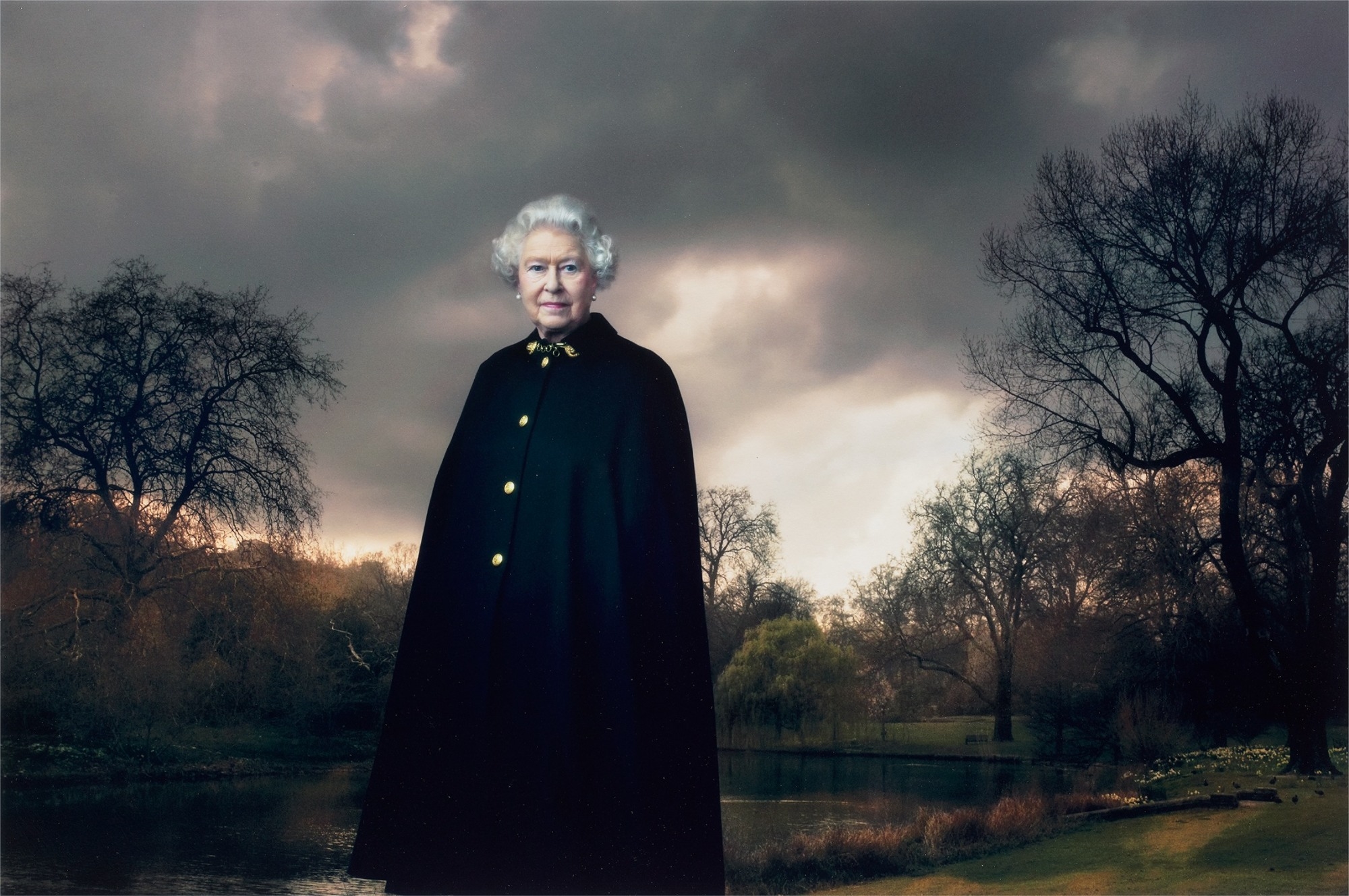 Annie Leibovitz | Queen Elizabeth II, Buckingham Palace, London, 2007 ...