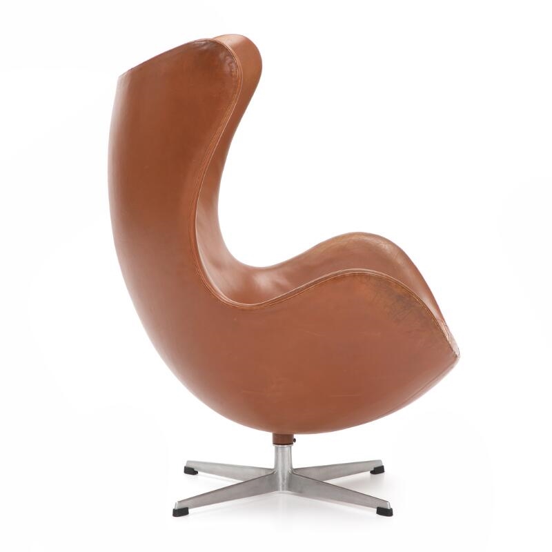 Arne Jacobsen The Egg Chair (1958) MutualArt