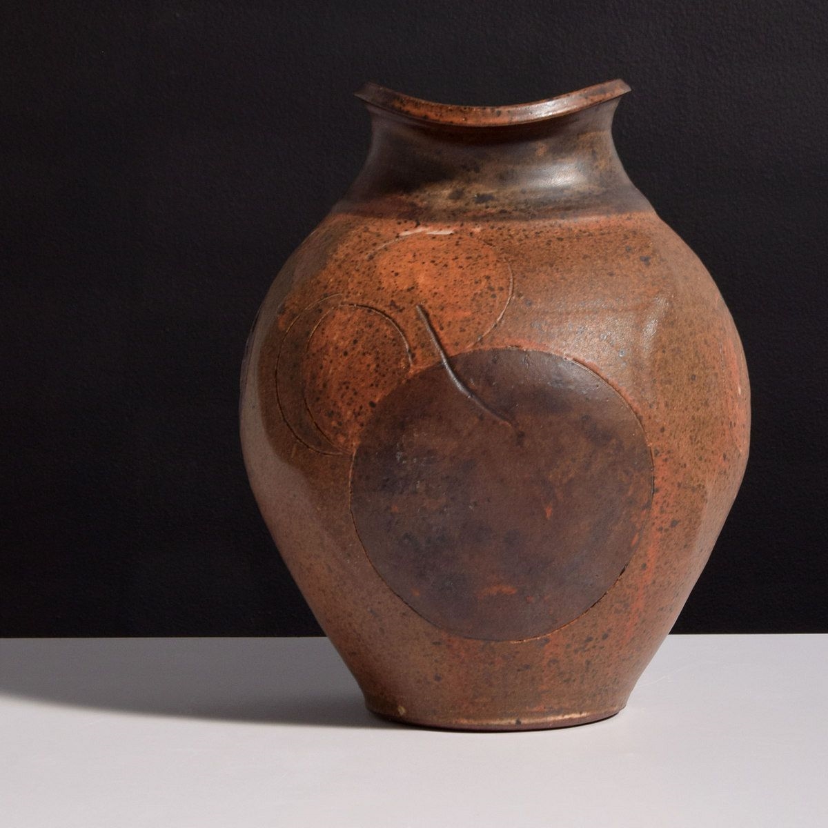 Yoshiro Ikeda | Vase / Vessel (1990) | MutualArt