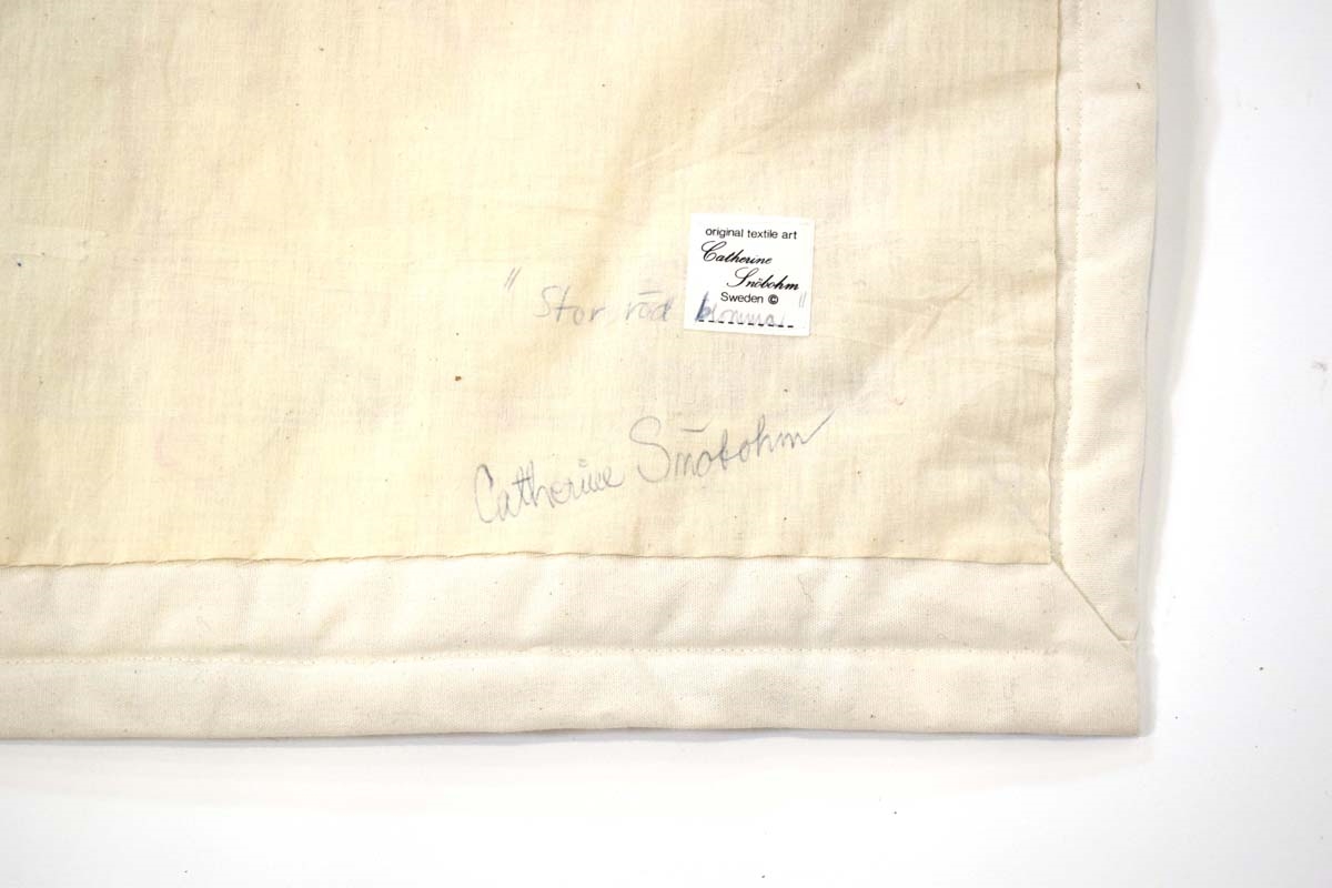 Artwork by Catherine Snobohm, Floral wall hanging, Made of textile