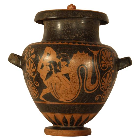 Amphora vase by Roberto di Berardino