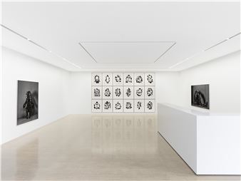 Jürgen Klauke: Kreuz & Queer - Zander Galerie, Cologne